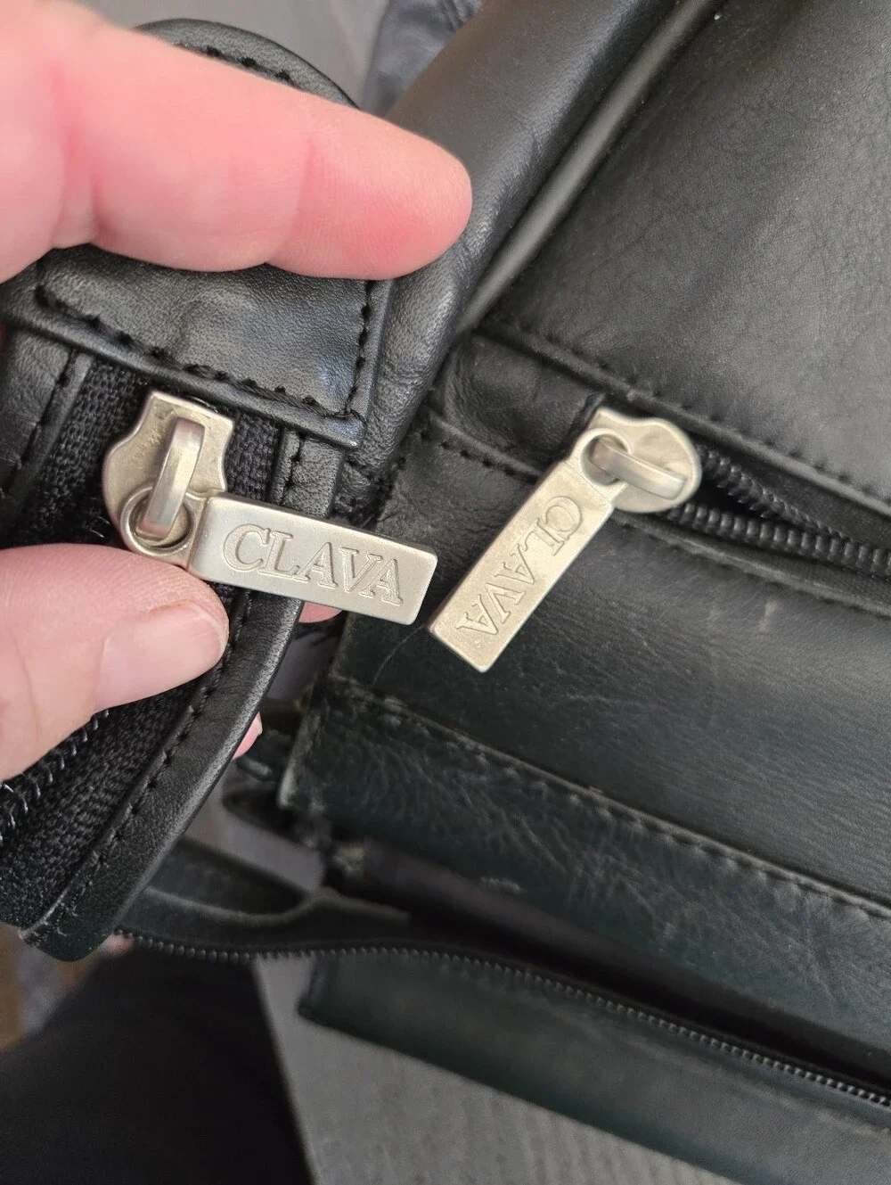 The Clava 049BLK Premium Handcrafted Top-Grain Black Leather Business Bag